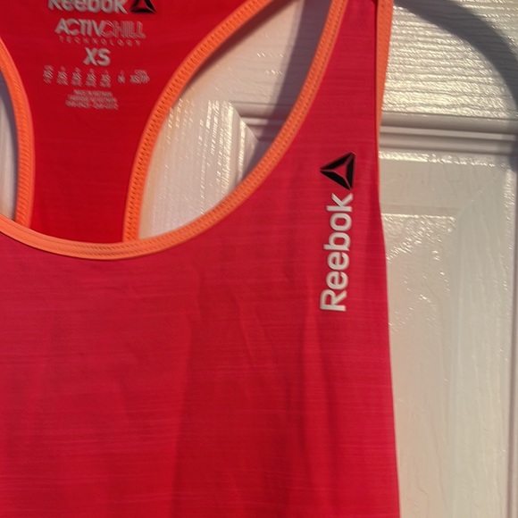 NWOT Reebok racerback tank in pink and orange size XS - Picture 3 of 7